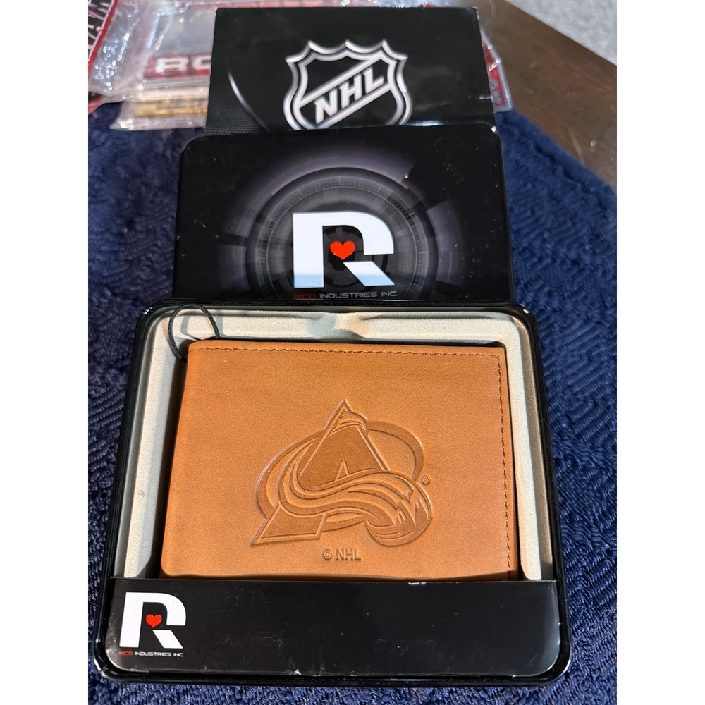 NHL Colorado Avalanche Rico Industries Tan Genuine Leather Trifold Wallet New